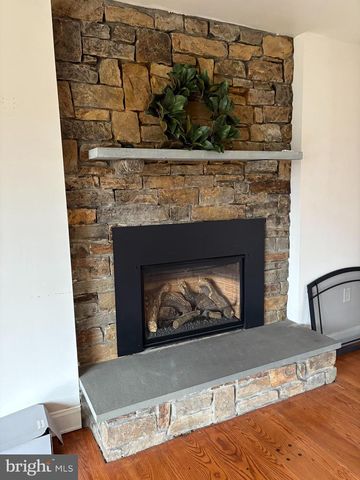 58 LAUREL CIR, Malvern, PA 19355