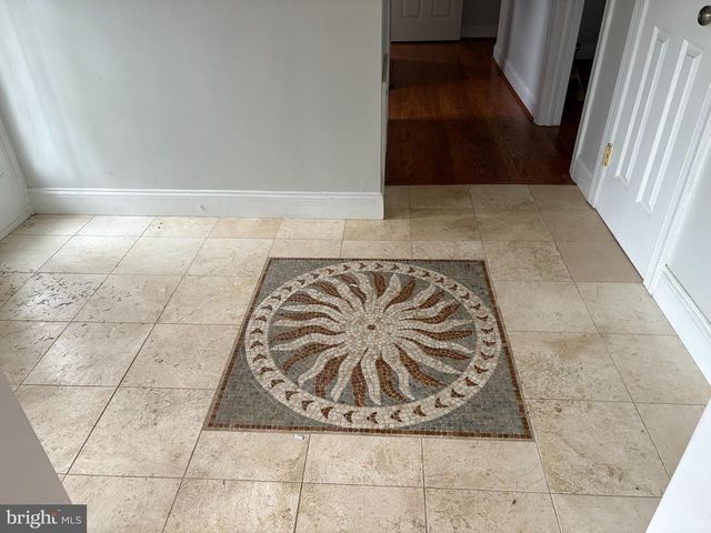 58 LAUREL CIR, Malvern, PA 19355