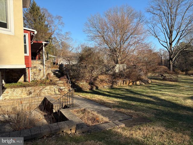 58 LAUREL CIR, Malvern, PA 19355