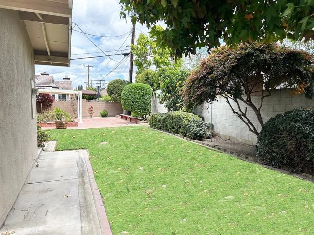 11582 Foster, Los Alamitos, CA 90720