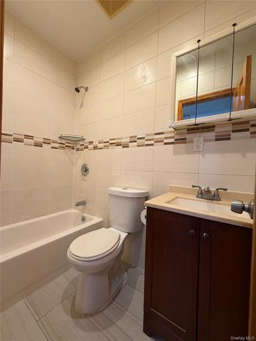 4216 Bell Boulevard 2, Bayside, NY 11361