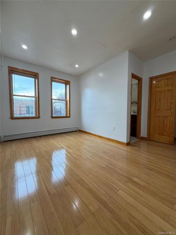 4216 Bell Boulevard 2, Bayside, NY 11361