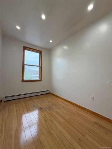 4216 Bell Boulevard 2, Bayside, NY 11361