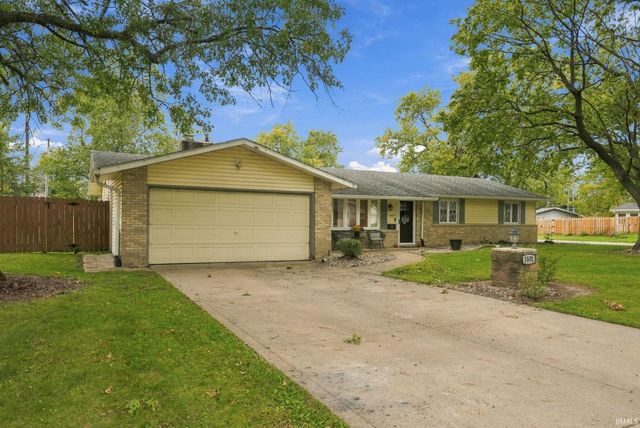 3331 Kirkfield Drive, Fort Wayne, IN 46815