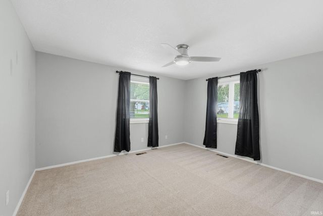 3331 Kirkfield Drive, Fort Wayne, IN 46815