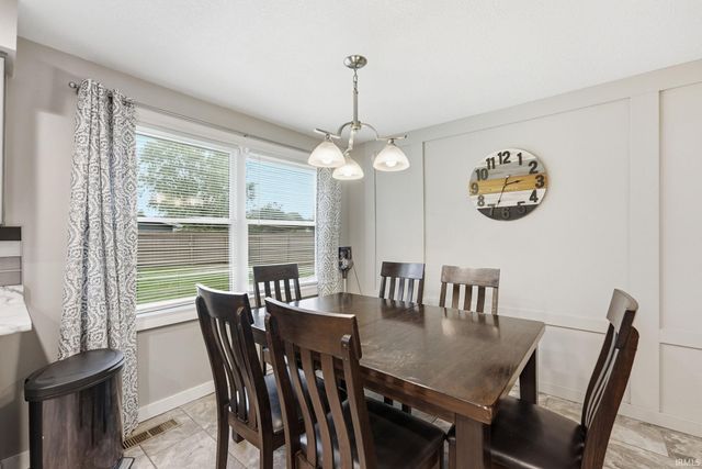 3331 Kirkfield Drive, Fort Wayne, IN 46815