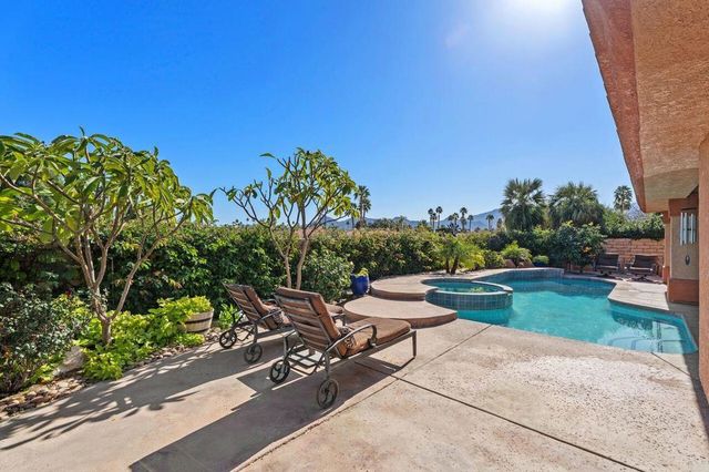 28 White Sun Way, Rancho Mirage, CA 92270