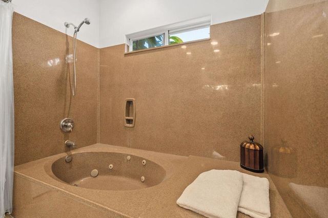 28 White Sun Way, Rancho Mirage, CA 92270