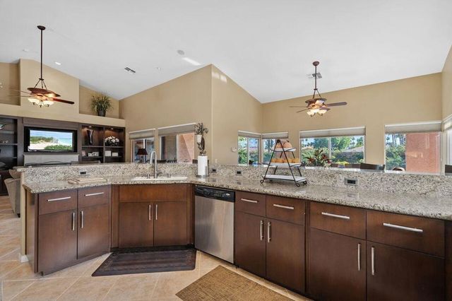 28 White Sun Way, Rancho Mirage, CA 92270