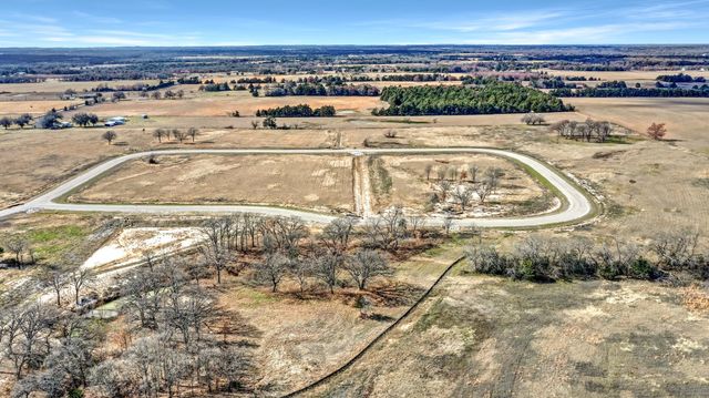 2268 Sundance Road, Whitesboro, TX 76273