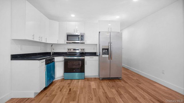 3964 Duryea Avenue, Bronx, NY 10466
