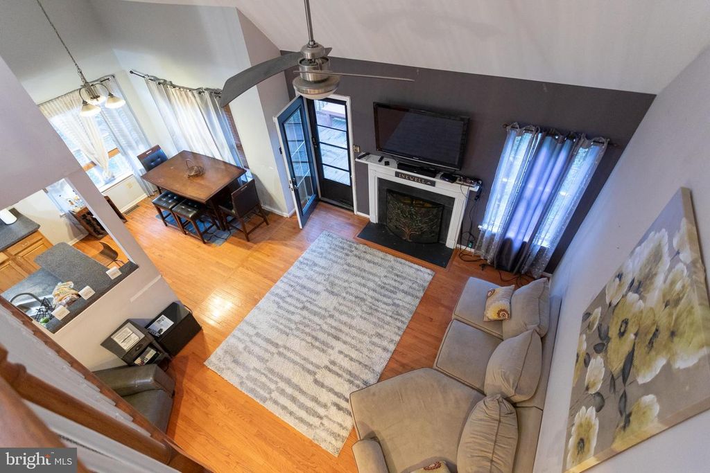 Image 25 of property listing at 356 N STATE RD, Springfield, PA 19064