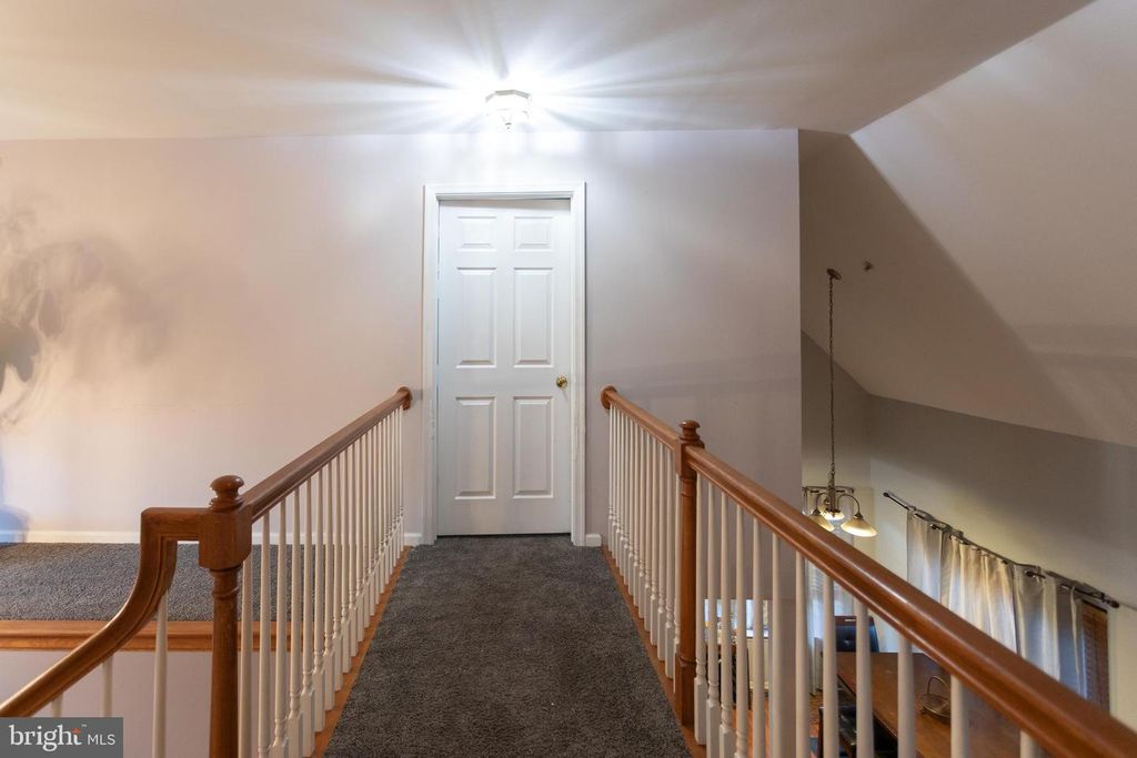Image 26 of property listing at 356 N STATE RD, Springfield, PA 19064