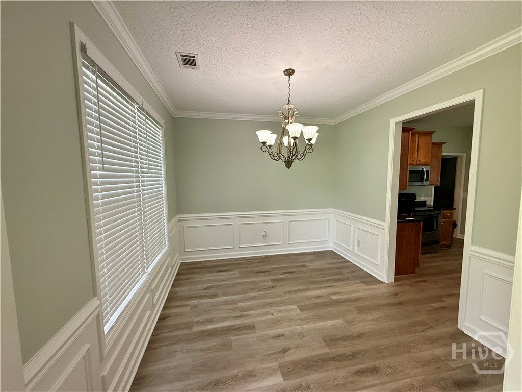 Image 2 of property listing at 674 Bristol Way, Richmond Hill, GA 31324