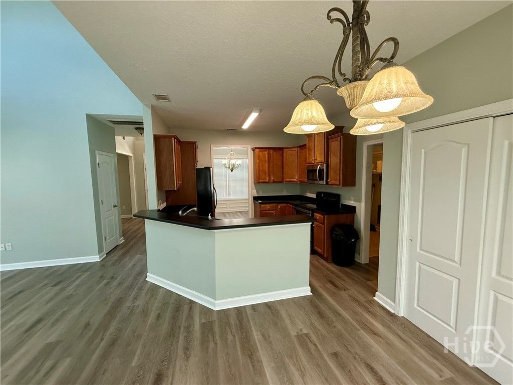 Image 6 of property listing at 674 Bristol Way, Richmond Hill, GA 31324