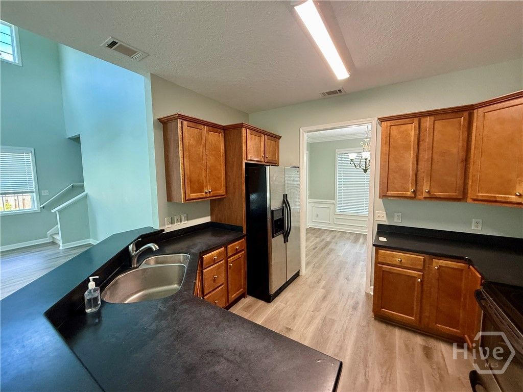 Image 9 of property listing at 674 Bristol Way, Richmond Hill, GA 31324