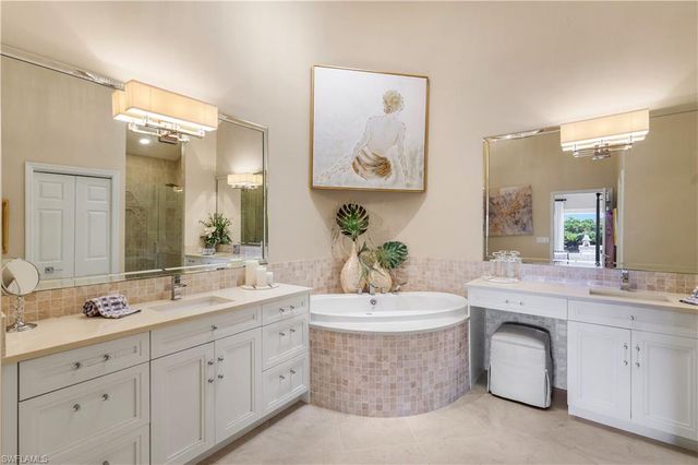 26868 Wedgewood DR 203, Bonita Springs, FL 34134