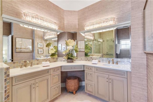 26868 Wedgewood DR 203, Bonita Springs, FL 34134