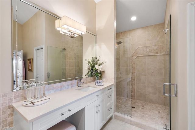 26868 Wedgewood DR 203, Bonita Springs, FL 34134