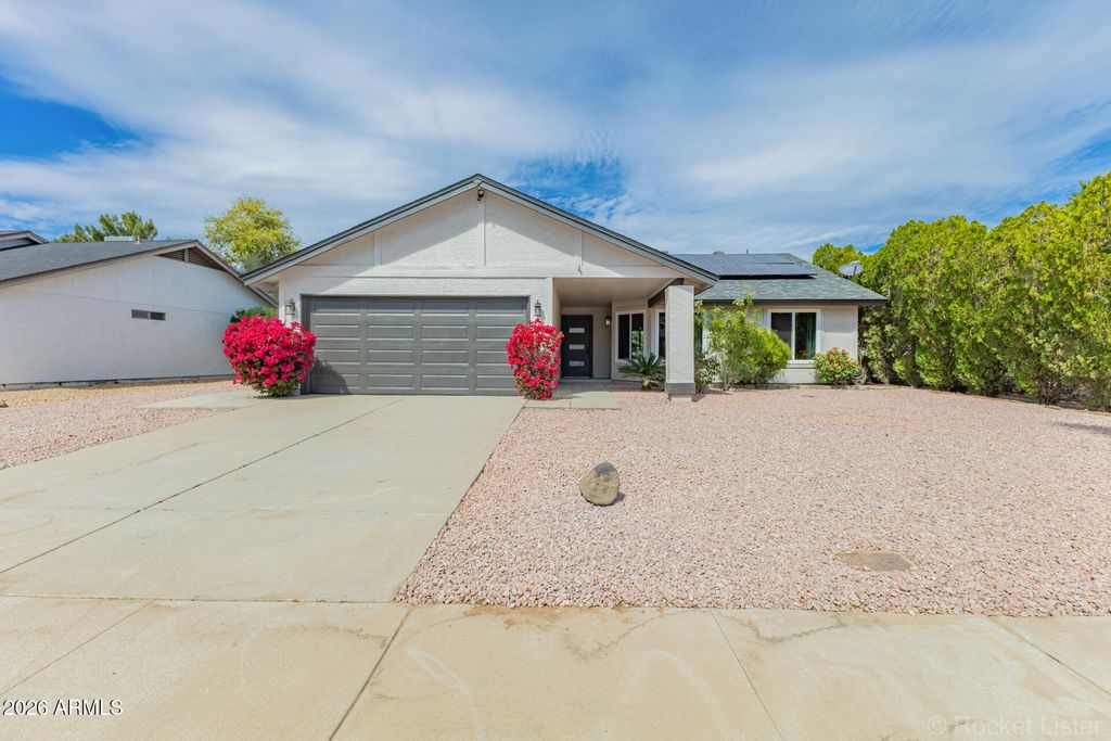 Image 1 of property listing at 220 W ORAIBI Drive, Phoenix, AZ 85027