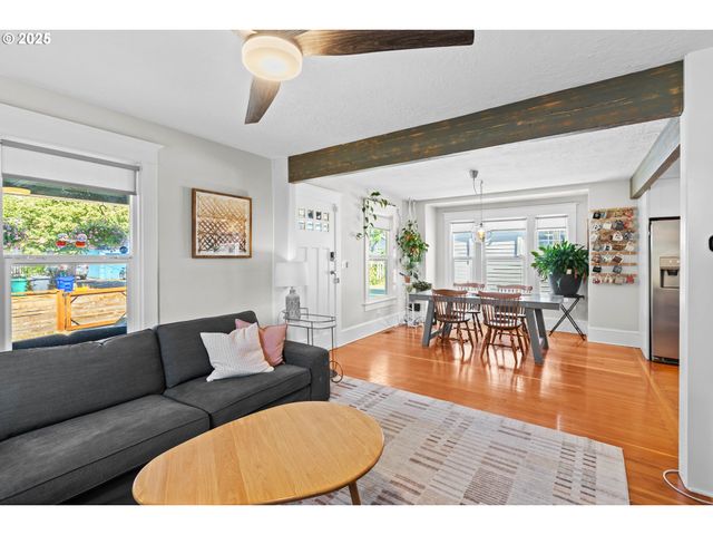 8312 Se LIEBE St, Portland, OR 97266