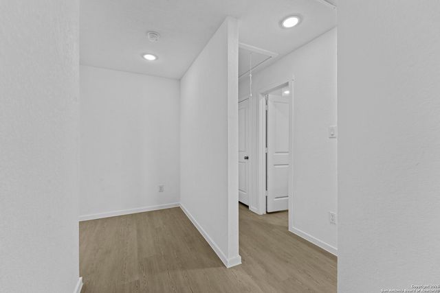 101 Ellendale Place, Fredericksburg, TX 78624