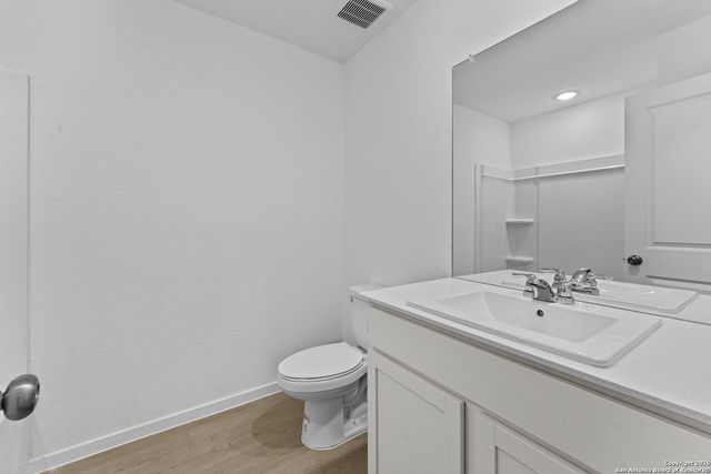 101 Ellendale Place, Fredericksburg, TX 78624