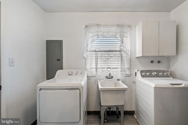 300 HAZEL AVE, Westville, NJ 08093