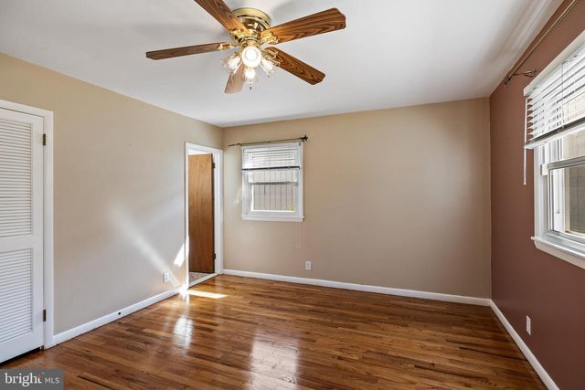 300 HAZEL AVE, Westville, NJ 08093