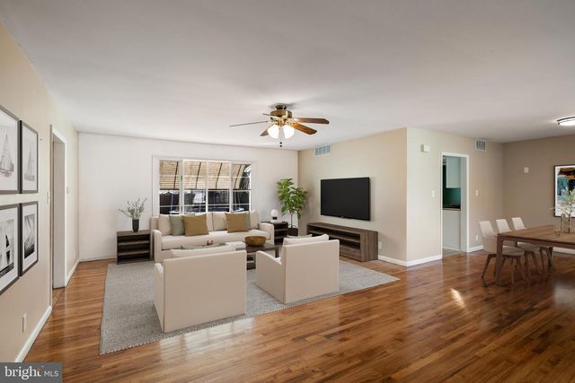 300 HAZEL AVE, Westville, NJ 08093