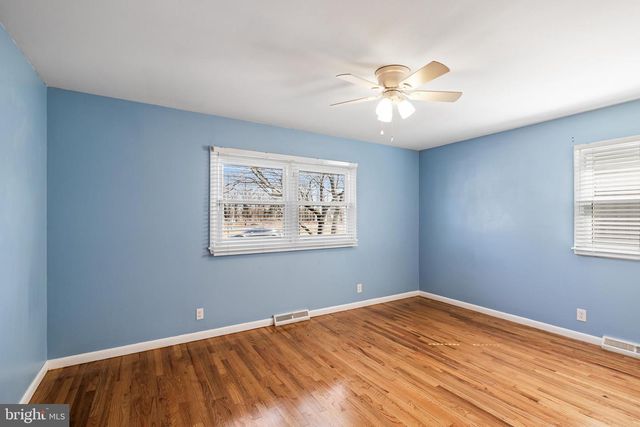 300 HAZEL AVE, Westville, NJ 08093