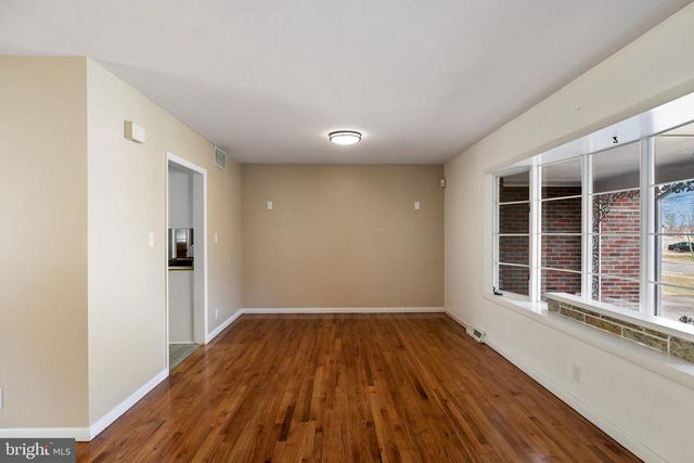 300 HAZEL AVE, Westville, NJ 08093