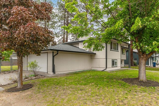 5138 W Rosewood Ave, Spokane, WA 99208
