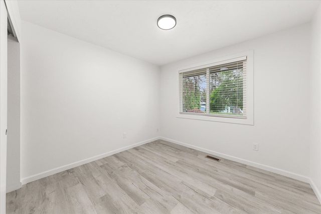 5138 W Rosewood Ave, Spokane, WA 99208