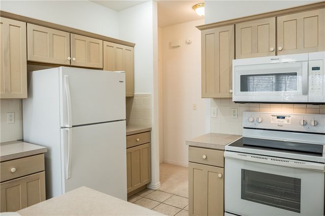 8 Morganshire Drive, Bella Vista, AR 72714