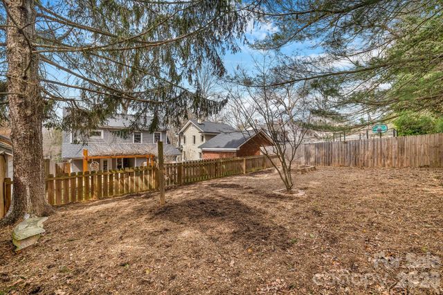 28 Westover Drive, Asheville, NC 28801