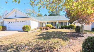 605 Walnut Crossing Drive, Whitsett, NC 27377