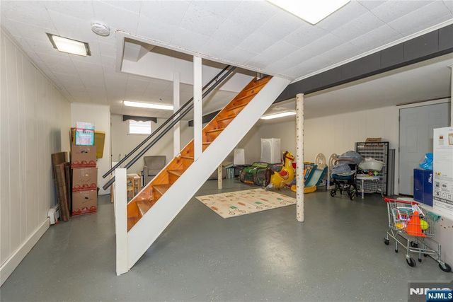 527 Lyster Avenue, Saddle Brook, NJ 07663