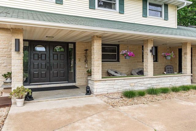 3616 E LEXINGTON DRIVE, Appleton, WI 54915