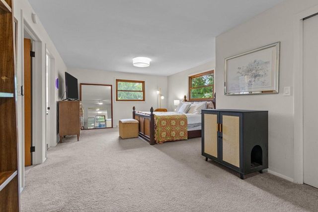 3616 E LEXINGTON DRIVE, Appleton, WI 54915