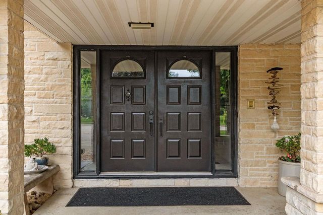 3616 E LEXINGTON DRIVE, Appleton, WI 54915