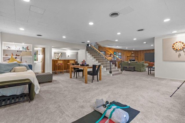 3616 E LEXINGTON DRIVE, Appleton, WI 54915