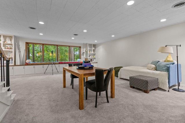 3616 E LEXINGTON DRIVE, Appleton, WI 54915