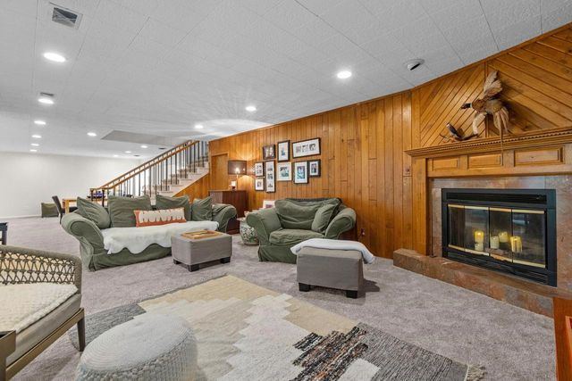3616 E LEXINGTON DRIVE, Appleton, WI 54915