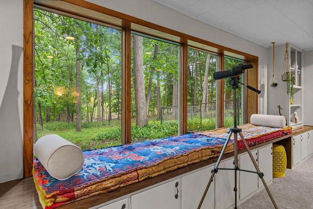 3616 E LEXINGTON DRIVE, Appleton, WI 54915