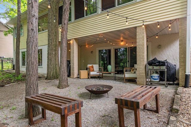 3616 E LEXINGTON DRIVE, Appleton, WI 54915