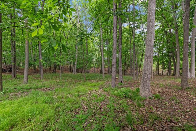 3616 E LEXINGTON DRIVE, Appleton, WI 54915