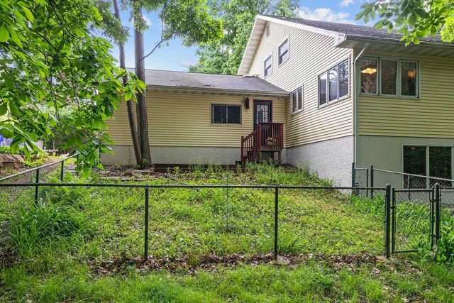 3616 E LEXINGTON DRIVE, Appleton, WI 54915