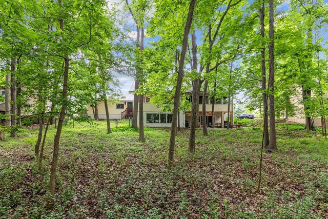 3616 E LEXINGTON DRIVE, Appleton, WI 54915
