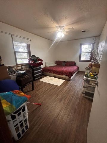 15090 WALMER Street, Overland Park, KS 66223
